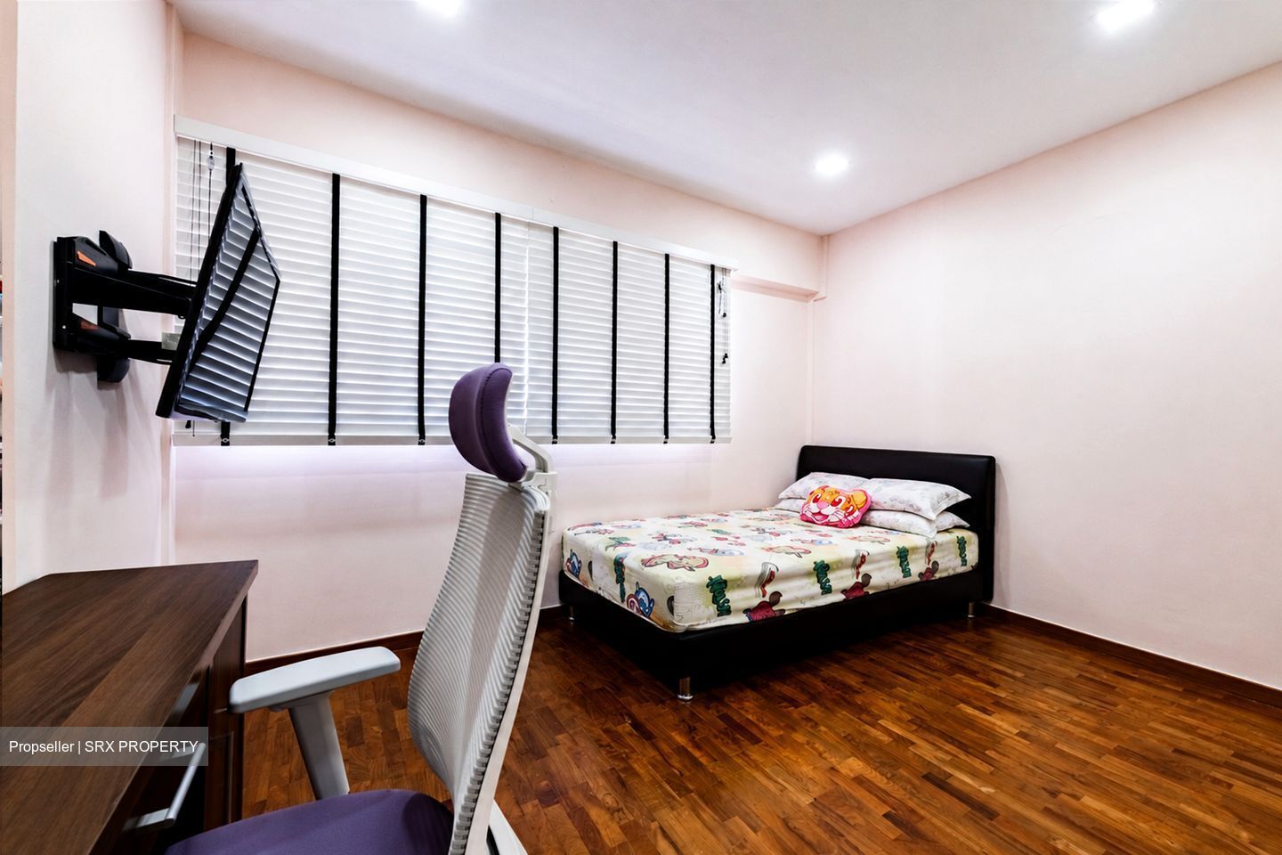 Blk 405 Hong Kah Court (Jurong West), HDB Executive #557729051